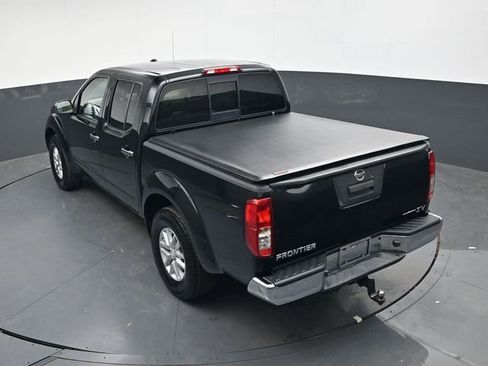 Used 2018 Nissan Frontier SV image 21