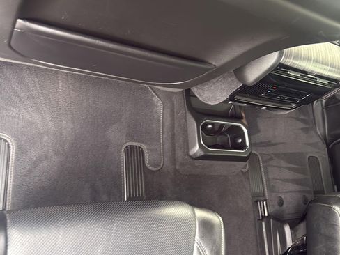 Used 2024 Jeep Wagoneer Series II image 15