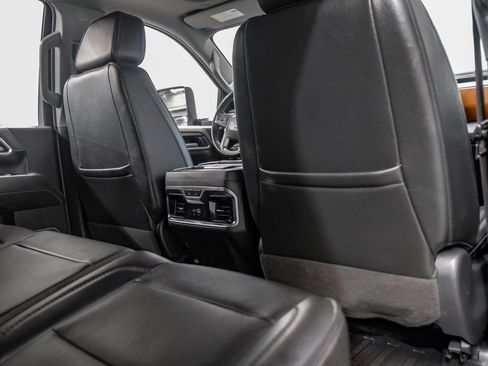 Used 2024 GMC Sierra 3500 Denali w/ Denali Reserve Package AWD/4WD image 36