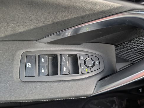 Certified 2025 BMW X1 xDrive28i w/ Technology Package image 17