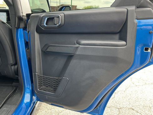 Used 2025 Ford Bronco Badlands AWD/4WD image 17