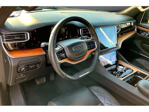 Certified 2024 Jeep Grand Wagoneer L Series III AWD/4WD image 16