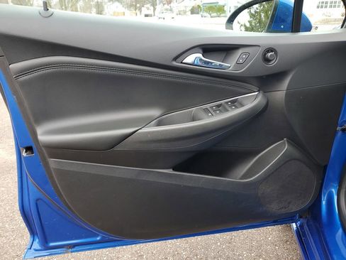 Used 2017 Chevrolet Cruze Premier image 10