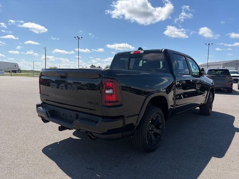 New 2027 RAM 1500 4x4 Crew Cab image 6