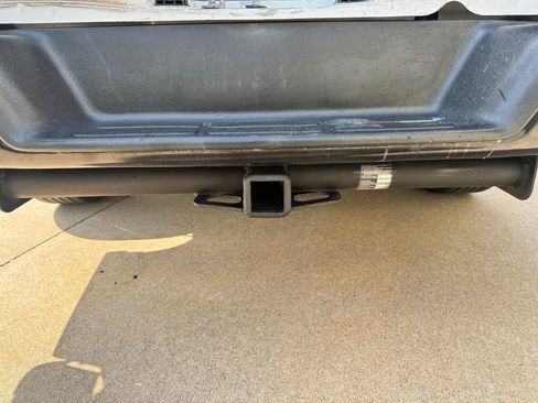 Used 2017 Chevrolet Express 2500 RWD image 17