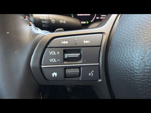 Certified 2025 Honda CR-V Sport-L image 32