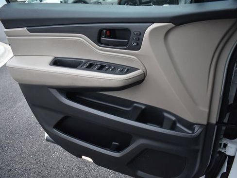 Used 2024 Honda Odyssey EX-L image 33