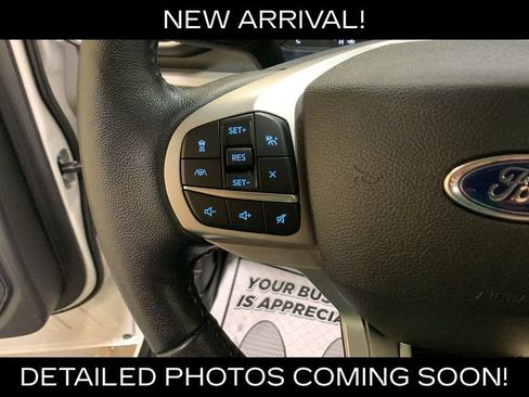 Used 2022 Ford Explorer XLT w/ Equipment Group 202A AWD/4WD image 35