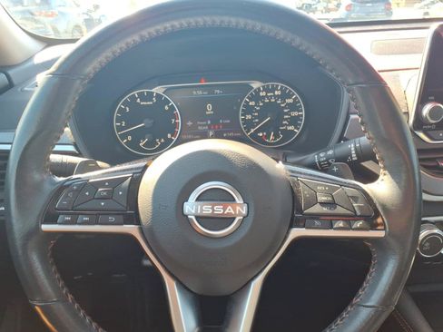 Used 2023 Nissan Altima 2.5 SR FWD image 28