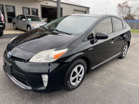 Used 2012 Toyota Prius Three image 2