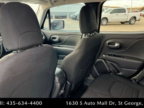 Used 2022 Jeep Renegade Latitude w/ Convenience Group image 19