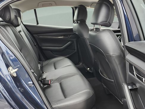 Used 2019 MAZDA MAZDA3 Sedan w/ Preferred Package image 15