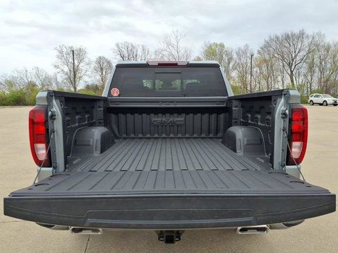 New 2026 GMC Sierra 1500 Elevation image 19