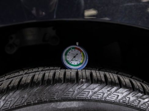 Used 2023 Land Rover Range Rover Velar S image 37