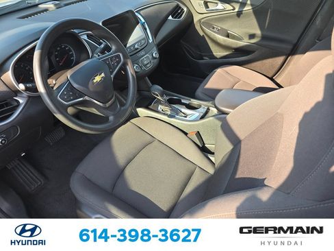 Used 2022 Chevrolet Malibu LS FWD image 18