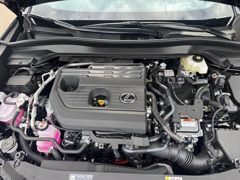 Used 2025 Lexus UX 300h AWD image 36