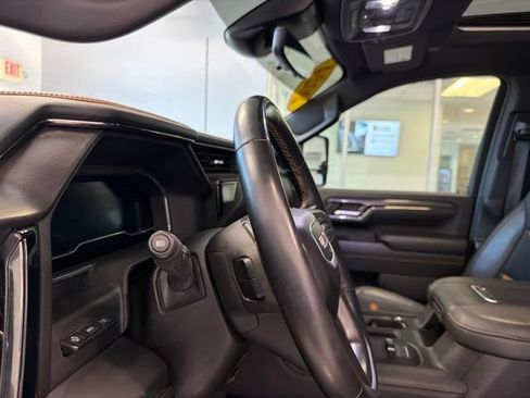 Used 2024 GMC Sierra 2500 AT4 w/ AT4 Premium Plus Package AWD/4WD image 24