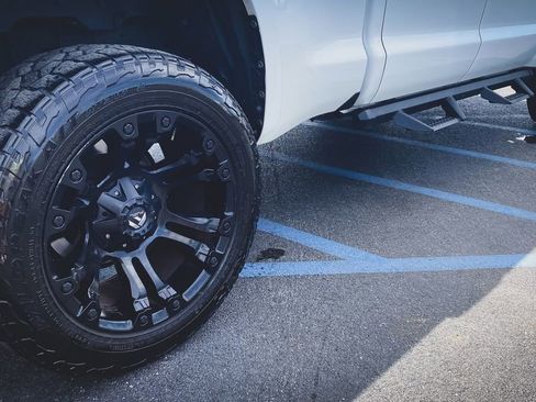 Used 2016 Toyota Tundra SR AWD/4WD image 27