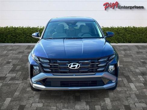 Used 2025 Hyundai Tucson SE FWD image 5