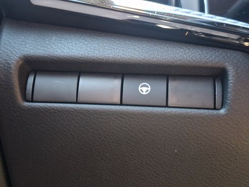 Certified 2025 Nissan Kicks SR AWD/4WD image 26