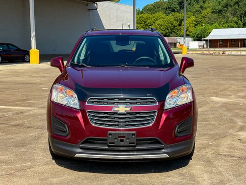 Used 2016 Chevrolet Trax LT w/ LT Sun and Sound Package AWD/4WD image 4
