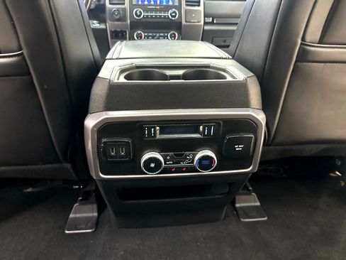 Used 2020 Ford Expedition Platinum image 38