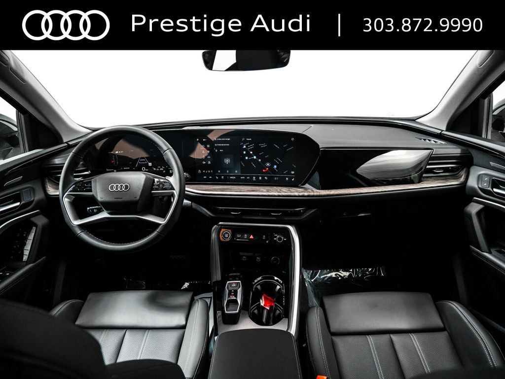 Used 2025 Audi Q5 Premium Plus w/ Premium Plus AWD/4WD image 21