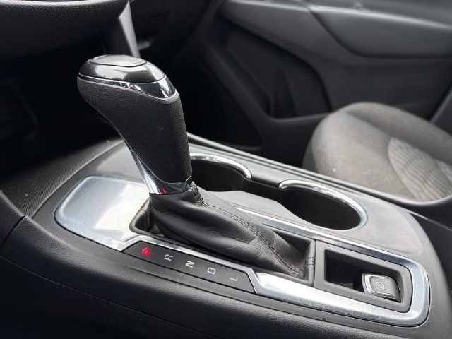 Used 2020 Chevrolet Equinox LT w/ Driver Convenience Package FWD image 30