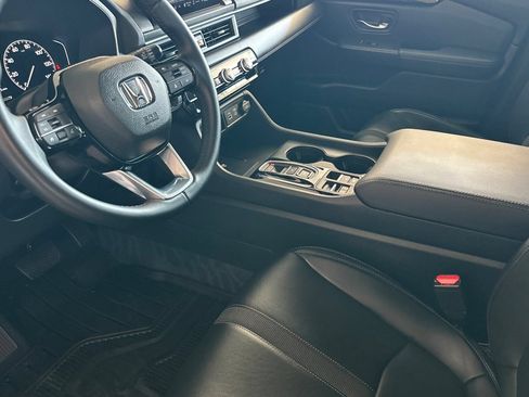 Used 2023 Honda Pilot EX-L image 7