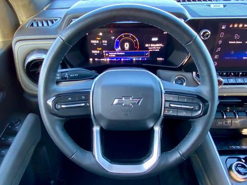 Certified 2025 Chevrolet Colorado ZR2 w/ Technology Package image 44