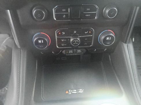 Used 2024 Chevrolet Tahoe LT image 32