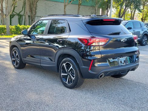 Used 2023 Chevrolet TrailBlazer RS w/ Sun and Liftgate Package FWD image 8