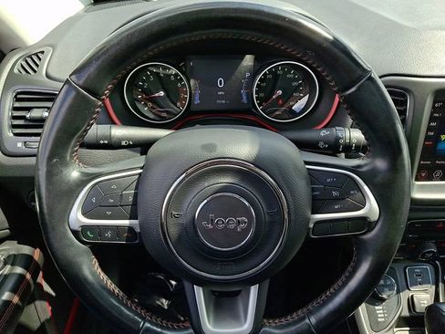 Used 2020 Jeep Compass Trailhawk w/ Cold Weather Group AWD/4WD image 19