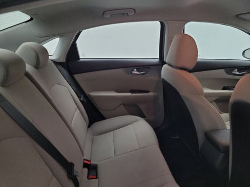 Used 2019 Kia Forte LXS FWD image 19