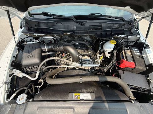 Used 2021 RAM 1500 Warlock AWD/4WD image 32