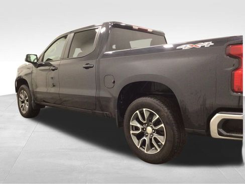 Used 2023 Chevrolet Silverado 1500 LT image 3