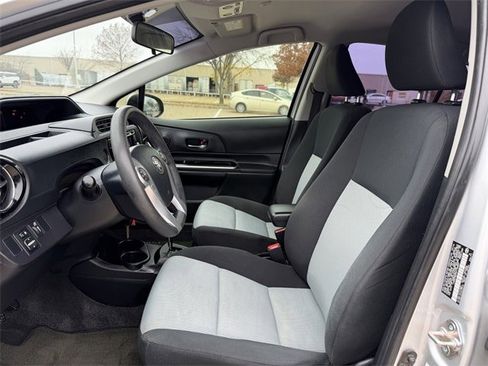 Used 2016 Toyota Prius C Four image 21