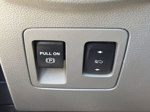 Used 2019 Ford F150 Lariat w/ Equipment Group 502A Luxury AWD/4WD image 29