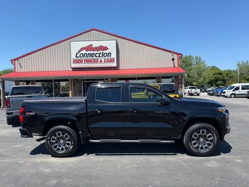 Used 2024 Chevrolet Colorado Z71 w/ Z71 Convenience Package 2 AWD/4WD image 3