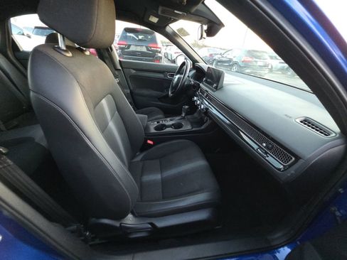 Used 2023 Honda Civic Sport image 5