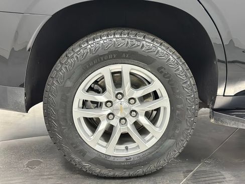 Used 2023 Chevrolet Tahoe 4WD w/ 1FL Safety Package image 29