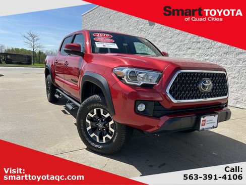 Certified 2019 Toyota Tacoma TRD Off-Road AWD/4WD image 1