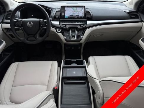 Used 2025 Honda Odyssey Touring image 4
