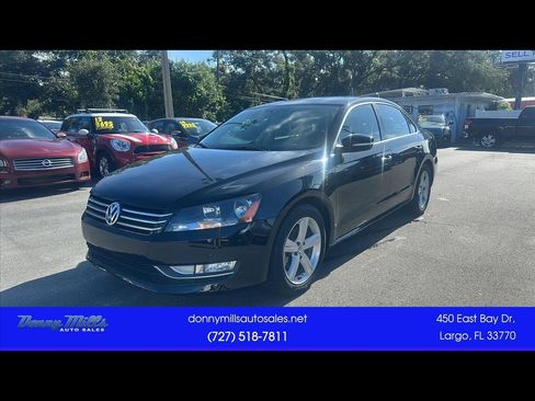 Used 2015 Volkswagen Passat 1.8T S FWD image 1