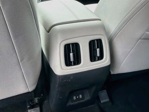 Used 2025 Hyundai Tucson SEL FWD image 20