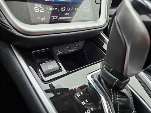 Used 2022 Subaru Outback Limited image 21