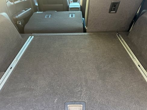 Used 2025 Cadillac XT5 Premium Luxury image 18