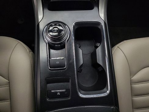 Used 2019 Ford Fusion SEL image 26