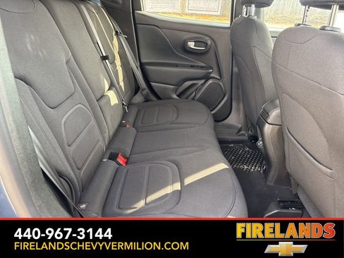 Used 2022 Jeep Renegade Latitude w/ Convenience Group image 35