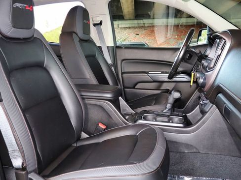 Used 2021 GMC Canyon AT4 w/ Driver Alert Package AWD/4WD image 23